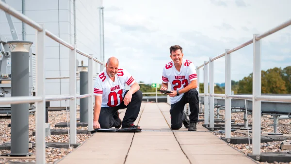 Wartung und Prüfung